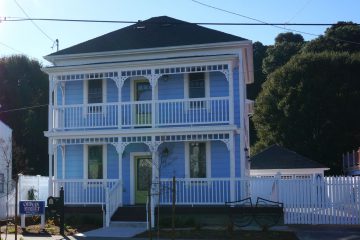 626 Quinan Street Historic Building Exterior